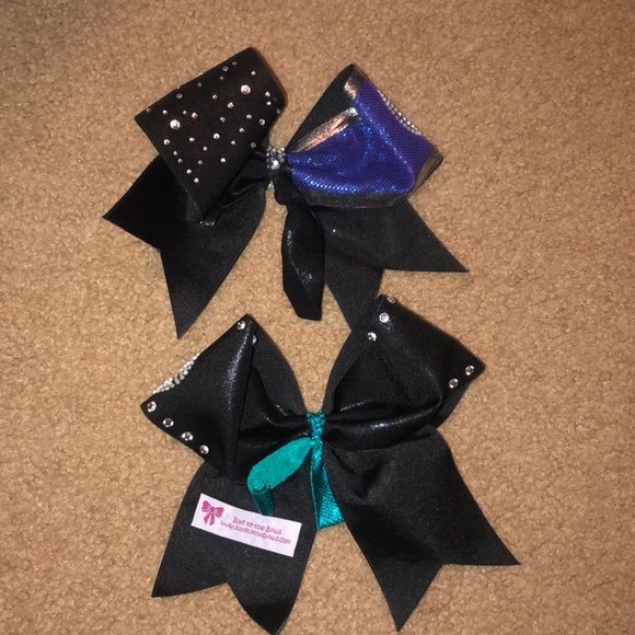 Coed elite bows - Picture 2 of 2